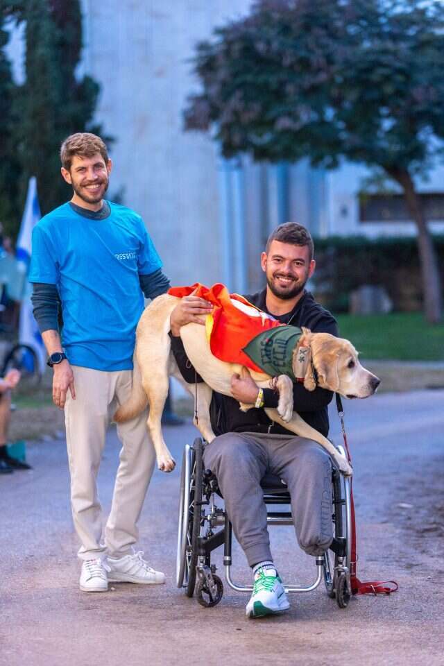 לא מנטורים לפצועים, אלא לאנשים עם פציעה. יונתן ובועז. | יוסי אלוני