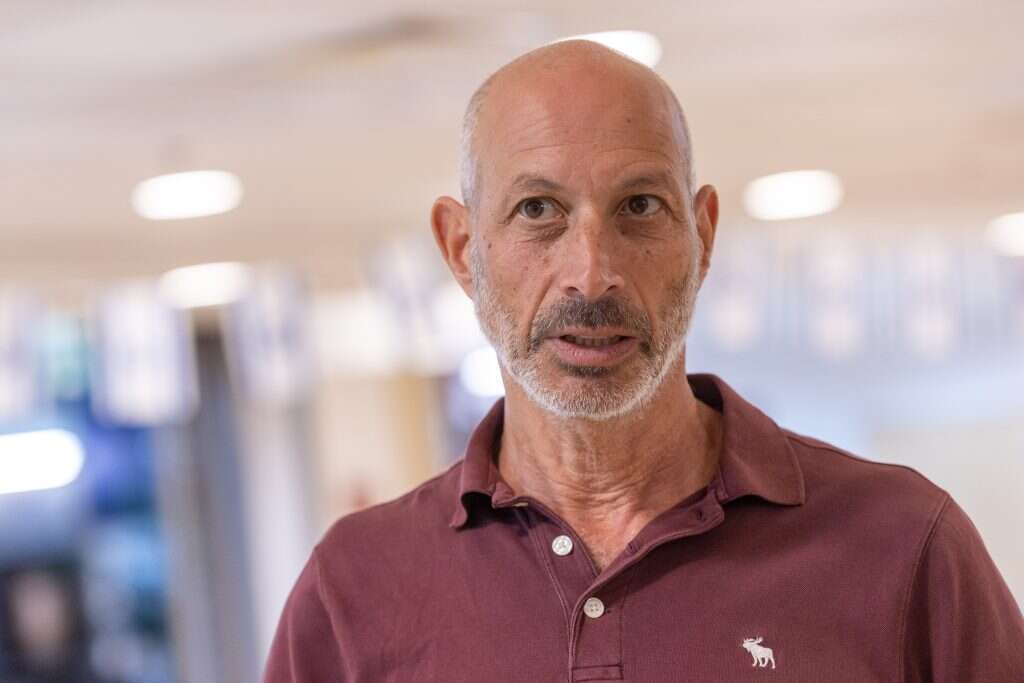 אורי צרפתי, פצוע־מתנדב. | יוסי אלוני