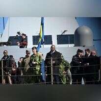 ניטרליות מלווה בצבא עוצמתי. הרמטכ"ל השוודי יחד עם מזכיר ההגנה האמריקני בשוטקהולם. | אי.פי.איי