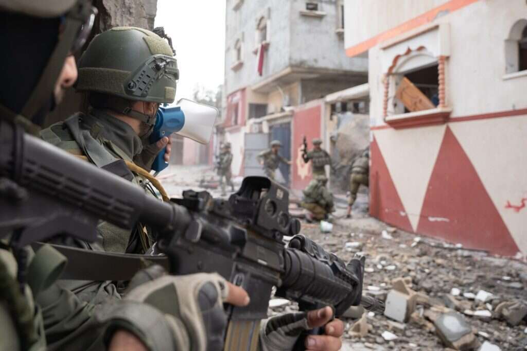 לוחמי צה"ל במרכז רצועת עזה. | דובר צה"ל