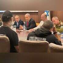 נתניהו בפגישה עם נציגי משפחות החטופים לפני כחודשיים. | דוברות רה"מ