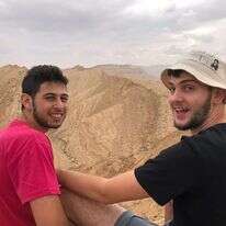 אייל טויטו הי"ד (משמאל) עם חברו הטוב מיכאל בן חמו הי"ד. | באדיבות ישיבת אמית עמיחי ברחובות