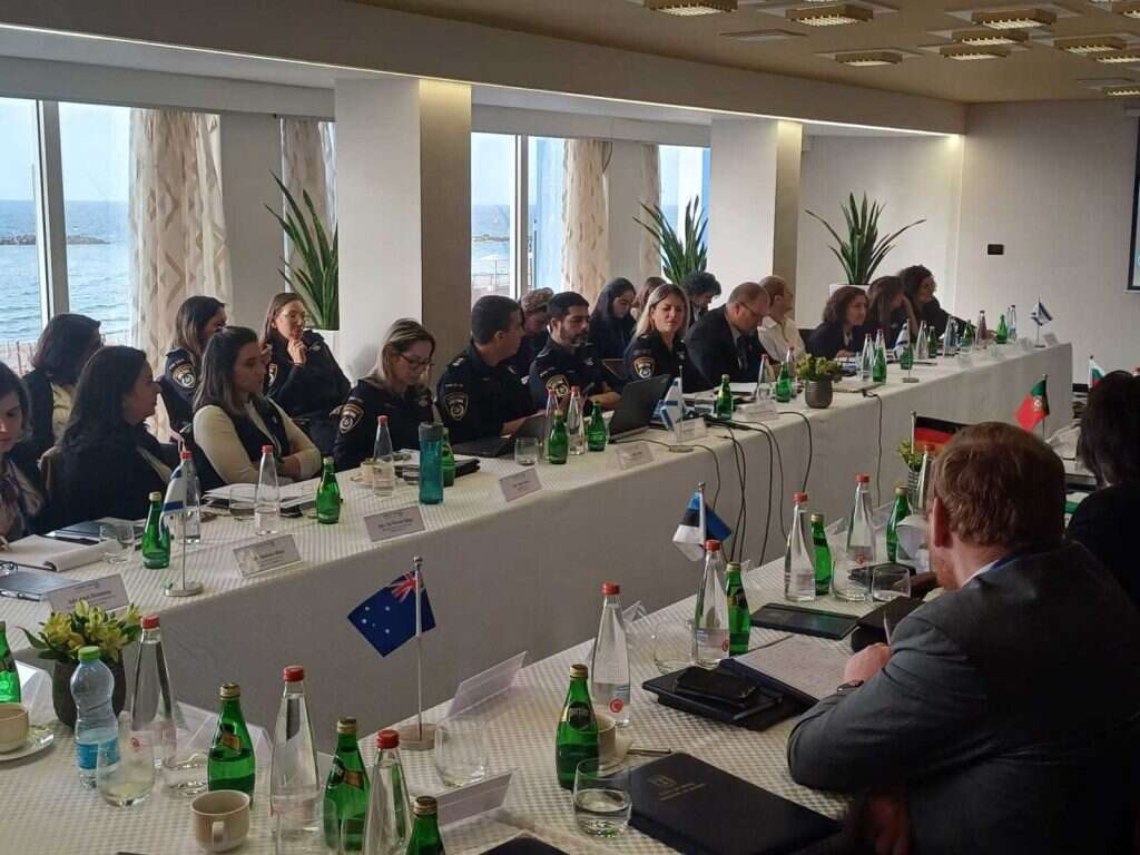 משלחת התובעים הכללים מחו"ל בביקורה בישראל. | דוברות משרד המשפטים