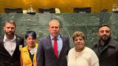 שגריר ישראל לאו"ם גלעד ארדן עם רחל אדרי מאופקים שגריר ישראל לאו"ם גלעד ארדן עם רחל אדרי מאופקים