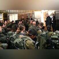 ראש הממשלה בנימין נתניהו בקורס מ"פ. | חיים צח, לע"מ ראש הממשלה בנימין נתניהו בקורס מ"פ. | חיים צח, לע"מ