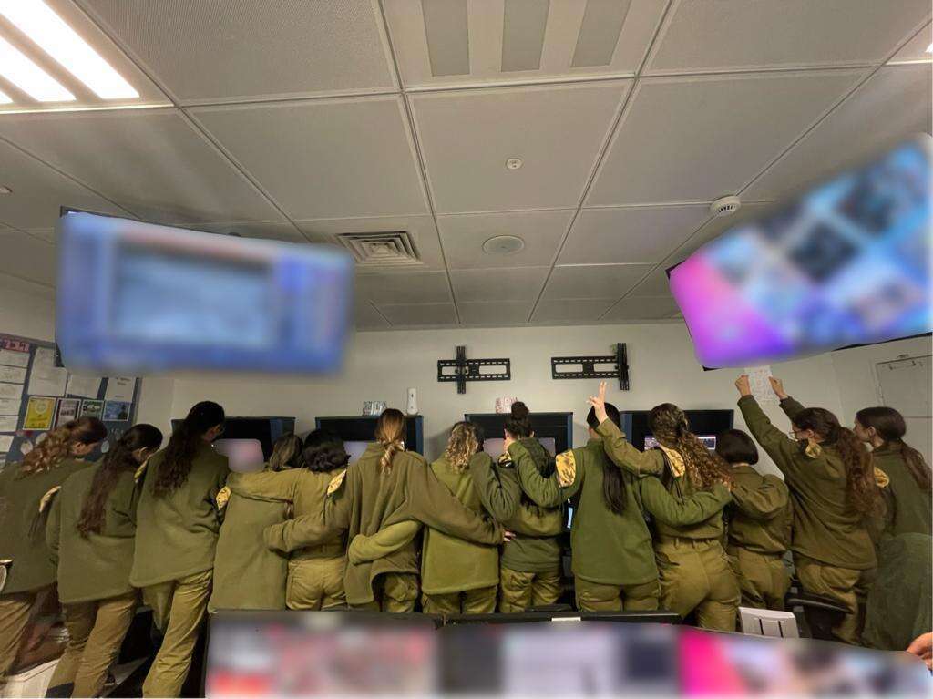 חיילות חמ״ל התצפיתניות בבנימין. | דובר צה"ל