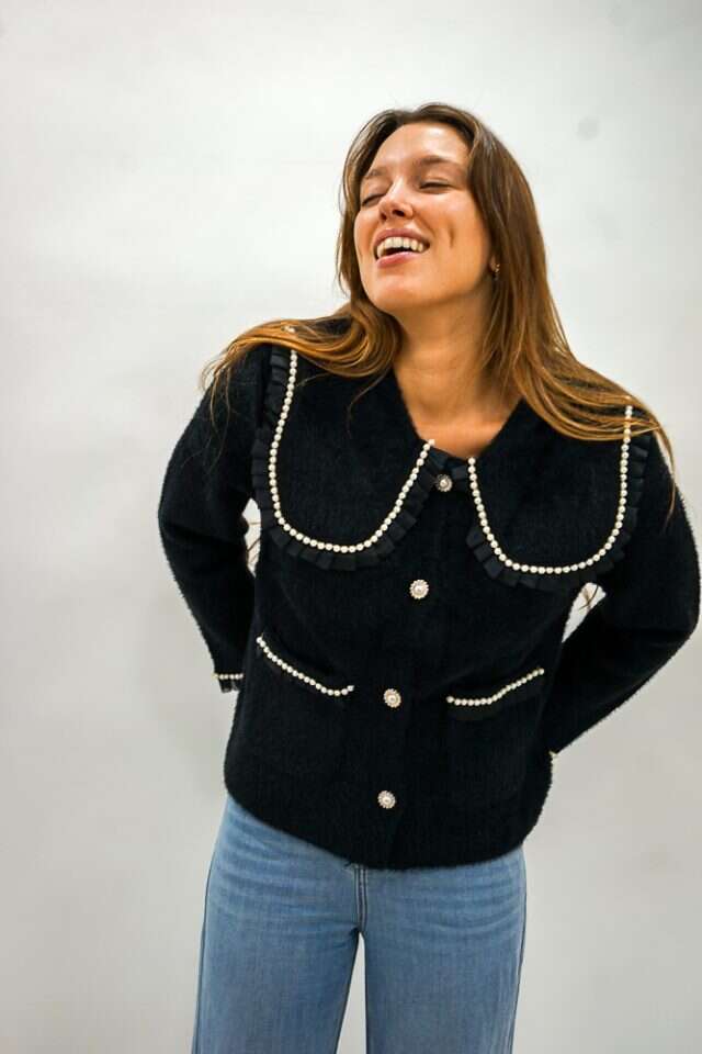 סאאג ג'קט דיאנה שחור. מחיר: 242 שקלים במקום 269 שקלים. | יח"צ