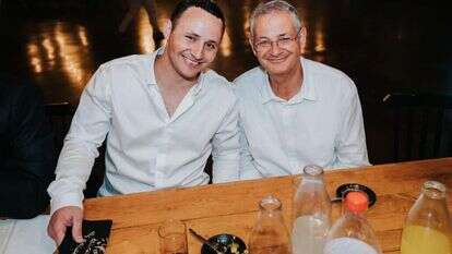 "גיבור חיל". יאיר מאיר עם בנו דוד. | באדיבות המשפחה