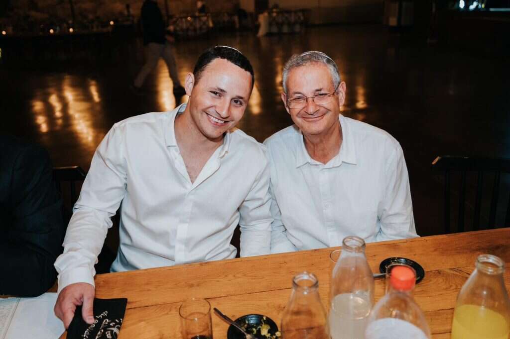 "גיבור חיל". יאיר מאיר עם בנו דוד. | באדיבות המשפחה "גיבור חיל". יאיר מאיר עם בנו דוד. | באדיבות המשפחה