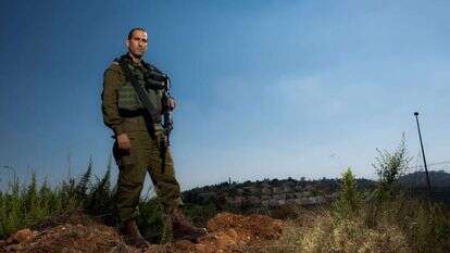 אל"מ אורי לוי. | אריק סולטן