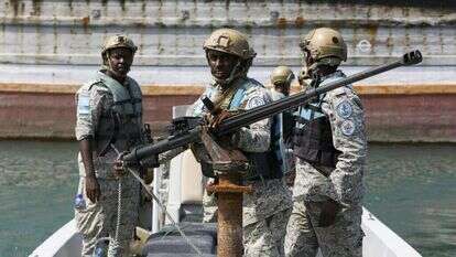 כוחות שיטור סומליים שהוצבו למנוע שוד ים. | EPA