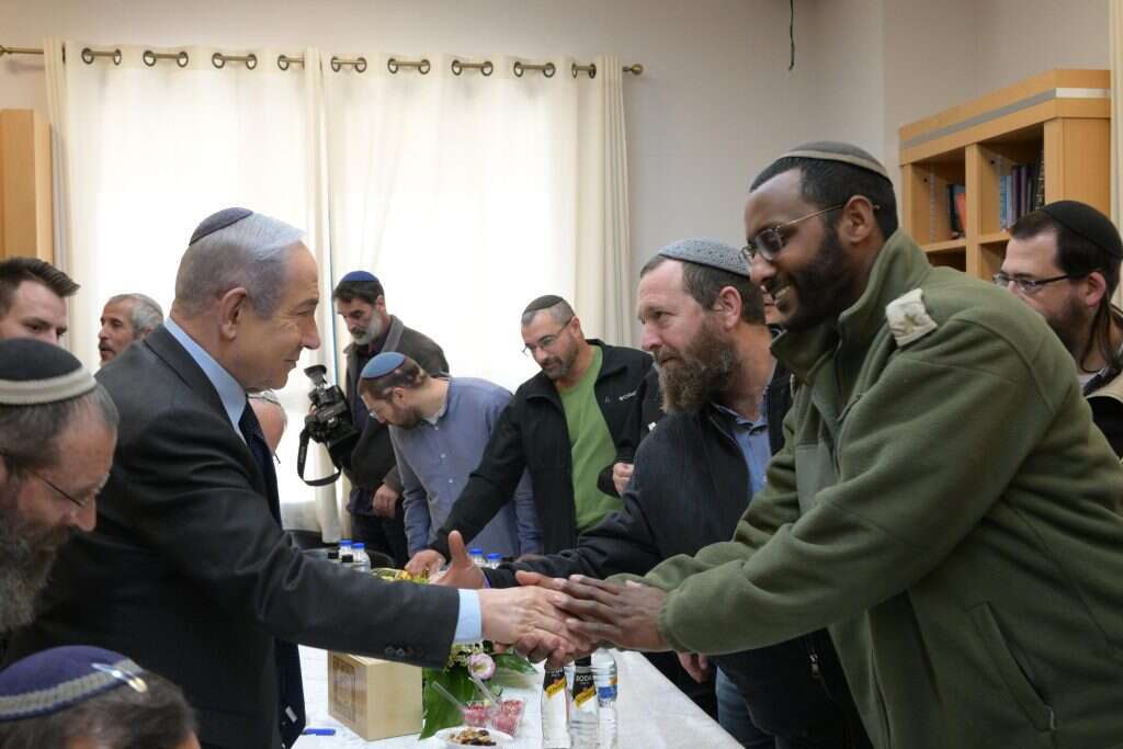 ביקור ראש הממשלה בנימין נתניהו במוסדות "בני דוד" ביישוב עלי. | עמוס בן גרשום לע"מ