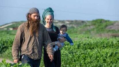 נריה בן־פזי. | יוסי אלוני נריה בן־פזי. | יוסי אלוני