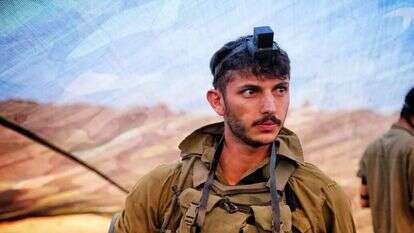 שמעון יהושע אסולין הי"ד, שנפל בקרב בחאן יונס. | באדיבות המשפחה שמעון יהושע אסולין הי"ד, שנפל בקרב בחאן יונס. | באדיבות המשפחה