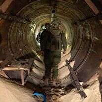חיילי צה"ל באחת ממנהרות חמאס. | AFP חיילי צה"ל באחת ממנהרות חמאס. | AFP