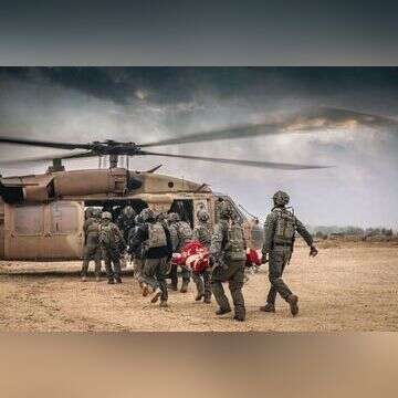 פינוי חיילים פצועים מתוך עזה | AFP