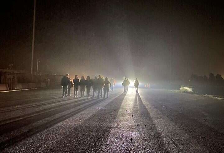 פעילים חוסמים את מעבר כרם שלום, אמש