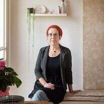 לפצח את הגנום. לאה מרמורשטיין–ירחי. | אביטל הירש