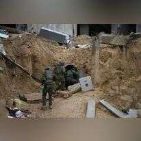 פתח המנהרה שנחשפה בחאן יונס בה שהו חטופים. | דובר צה"ל