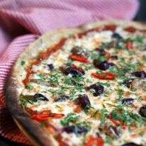 פיצה איטלקית, | לירון אלמוג, פלאש 90