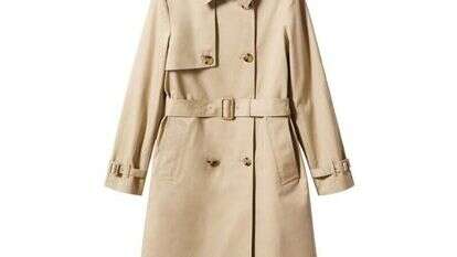 מעיל טרנץ' של MANGO. מחיר: 400 ש"ח | יח"צ חו"ל