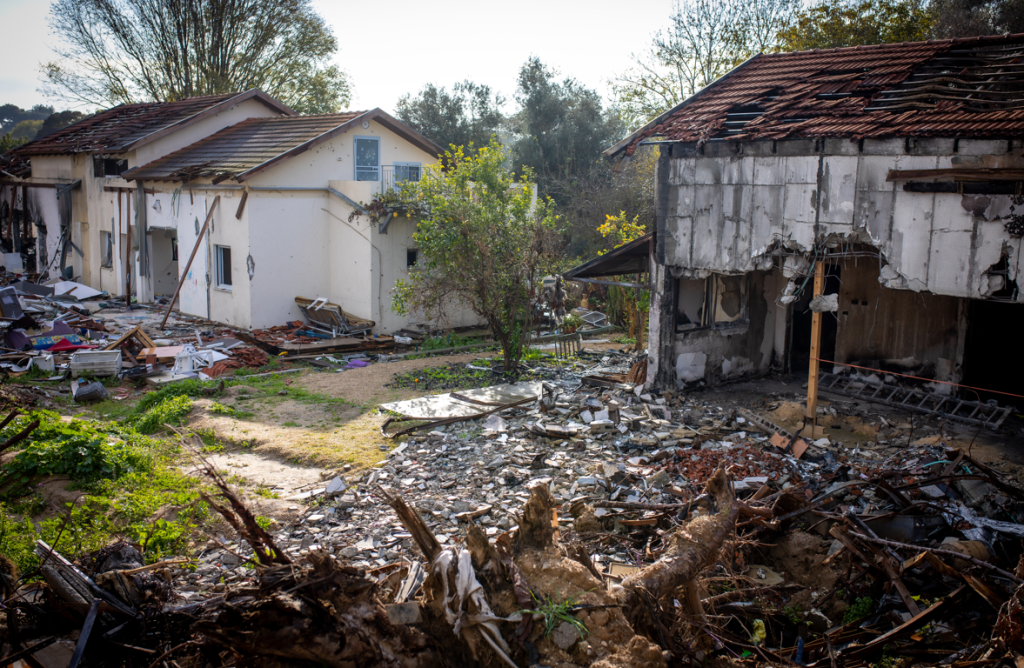 בתים הרוסים בקיבוץ בארי. | אריק סולטן