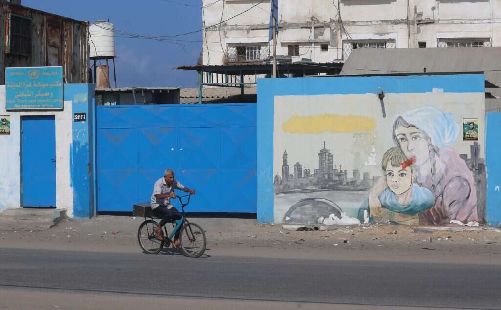 ארגון רקוב עד היסוד. בית ספר של אונר"א במחנה הפליטים נוסיראת ברצועת עזה. | אי.פי.איי
