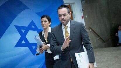 שר הבריאות אוריאל בוסו. | יונתן זינדל פלאש 90