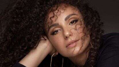 יובל דיין עטיפת האלבום "ניגונים". | טל עבודי