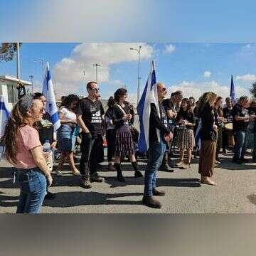פעילי צו 9 חוסמים את משאיות הסיוע | צו 9