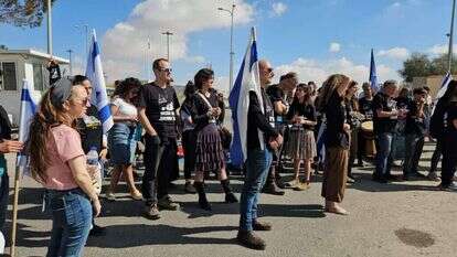 פעילי צו 9 חוסמים את משאיות הסיוע | צו 9