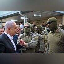 נתניהו עם לוחמי הימ"מ. | קובי גדעון /לע"מ