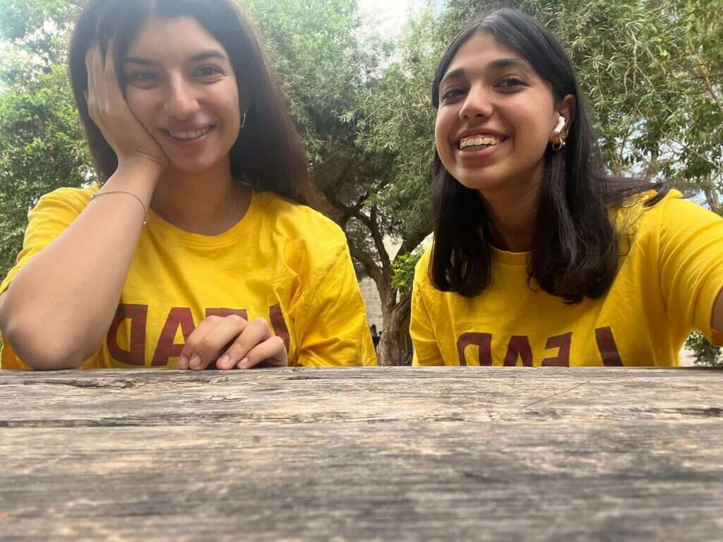 טלי אליאסוב ואיה בר חיים, שגרירות ארגון LEAD טלי אליאסוב ואיה בר חיים, שגרירות ארגון LEAD