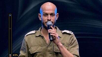 לא הייתה לו בכלל שאלה. שאולי במדים ב"הכוכב הבא". | מסך