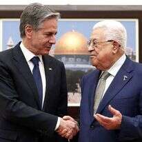 מזכיר המדינה האמריקני אנתוני בלינקן וראש הרשות הפלסטינית אבו-מאזן נפגשים ברמאללה. | AFP