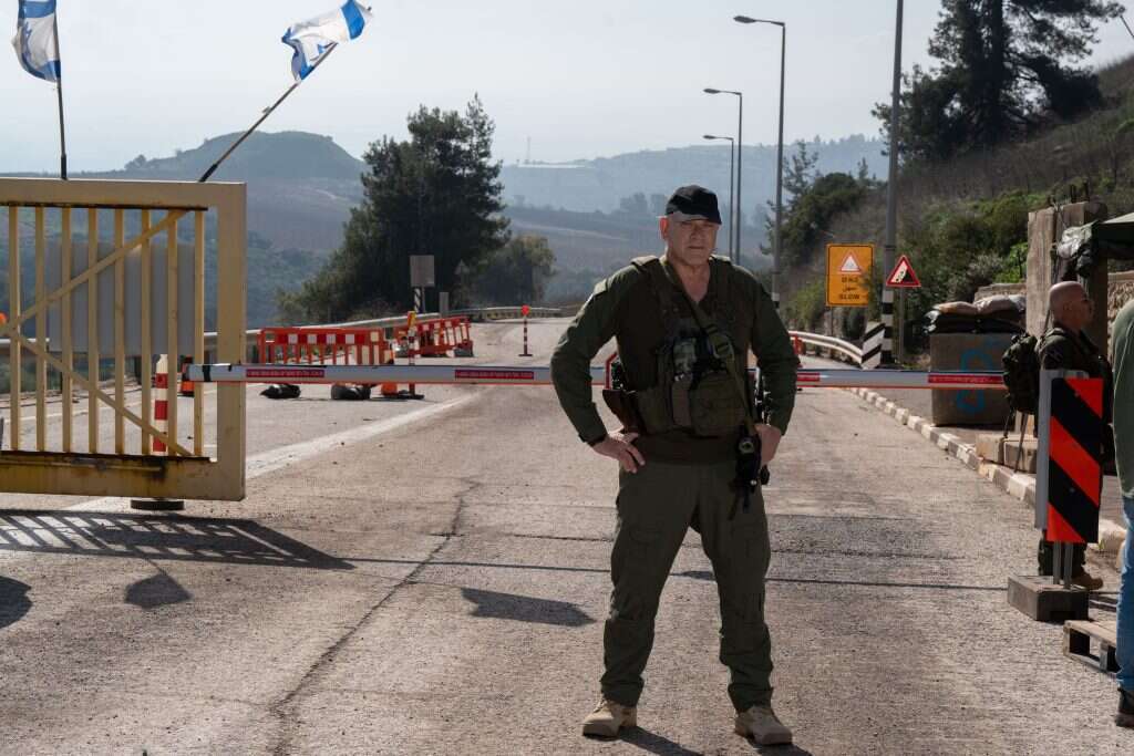 אמיר שושני, חבר כיתת הכוננות. | אייל מרגולין, ג׳יני אמיר שושני, חבר כיתת הכוננות. | אייל מרגולין, ג׳יני