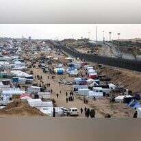 אוהלי עקורים פלסטינים ליד גבול מצרים. | רויטרס