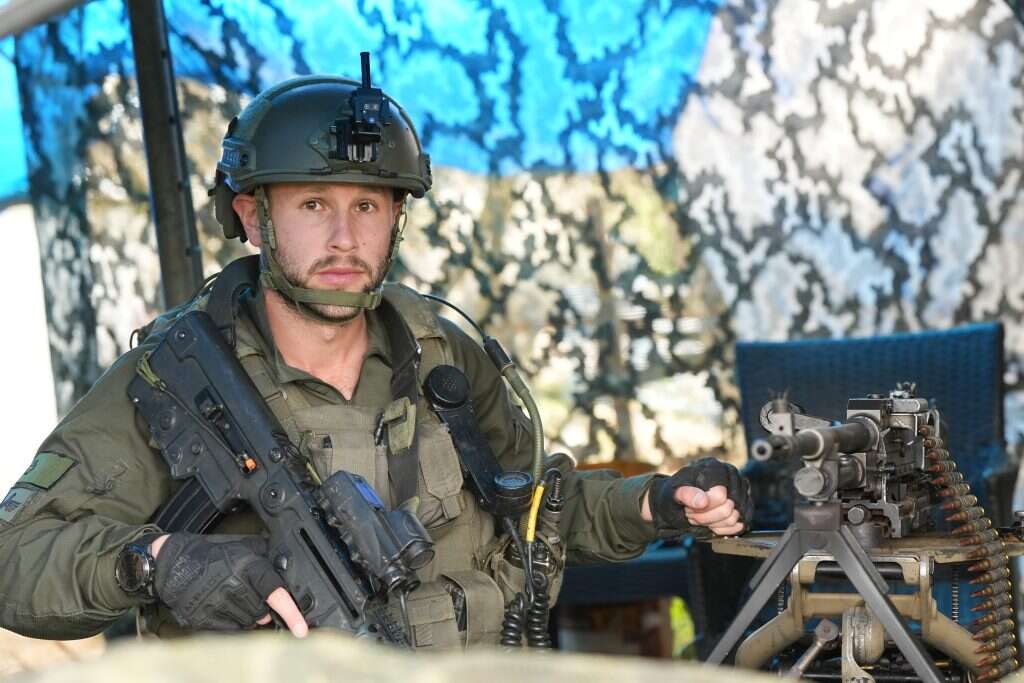 גיל. | אייל מרגולין, ג'יני