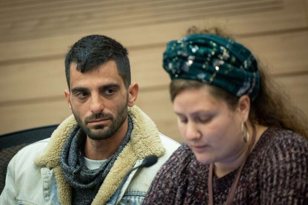 ינון לוי, אשר הוטלו עליו סנקציות על ידי ארה"ב, עם אשתו ספיר, בכנסת. | יונתן זינדל, פלאש 90