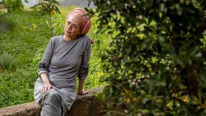 "השטן סינוואר גורר אותנו לעסוק בסחר בבני אדם". דיצה אור בחצר ביתה, השבוע. | נעמה שטרן