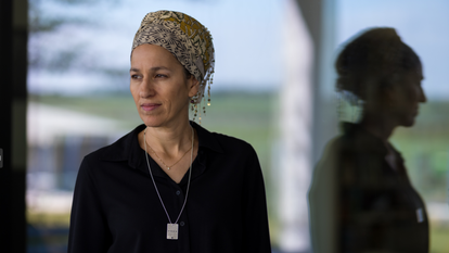 מיה מורנו. | לירון מולדובן