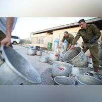 הכנות לפסח בצה"ל, ארכיון. | מרים צחי