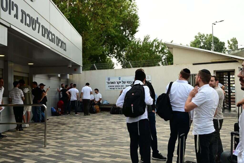 חרדים בבקו"ם לפני גיוס | יוסי זליגר