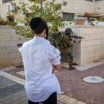 חיילים אינם מתנדבים כשבא להם אלא מתגייסים. אילוסטרציה. | אורן בן־חקון חיילים אינם מתנדבים כשבא להם אלא מתגייסים. אילוסטרציה. | אורן בן־חקון