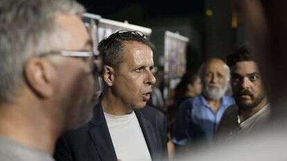 רונן צור. | גיל יערי, פלאש 90