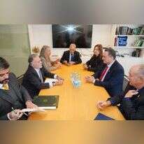 שר החוץ ישראל כ"ץ עם שגריר ברזיל ביד ושם. | מיכאל דימנשטיין לע"מ שר החוץ ישראל כ"ץ עם שגריר ברזיל ביד ושם. | מיכאל דימנשטיין לע"מ