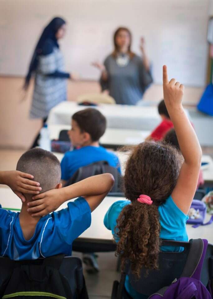 "הנפגעים העיקריים מהאלימות". תלמידים ערבים - אילוסטרציה | גטי אימג'ס