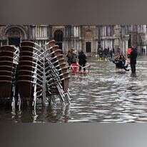 לא בכדי מהגרים אינם מגיעים לעיר השוקעת. כיכר סן־מרקו בוונציה. | איי.אף.פי