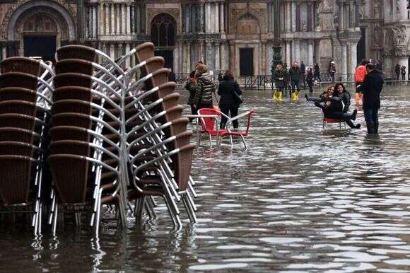 הצפה בכיכר סן־מרקו בוונציה. | איי.אף.פי הצפה בכיכר סן־מרקו בוונציה. | איי.אף.פי
