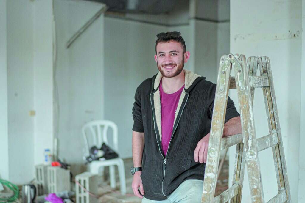 נתנאל וולהוז. | אריק מרמור